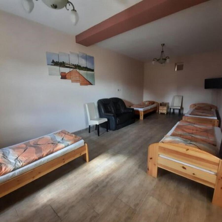Ikszt Vendeghaz Hotell Dávod Eksteriør bilde